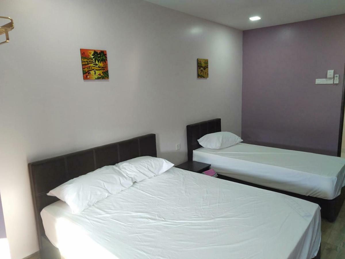 Purple Dream Home Teluk Panglima Garang Eksteriør billede