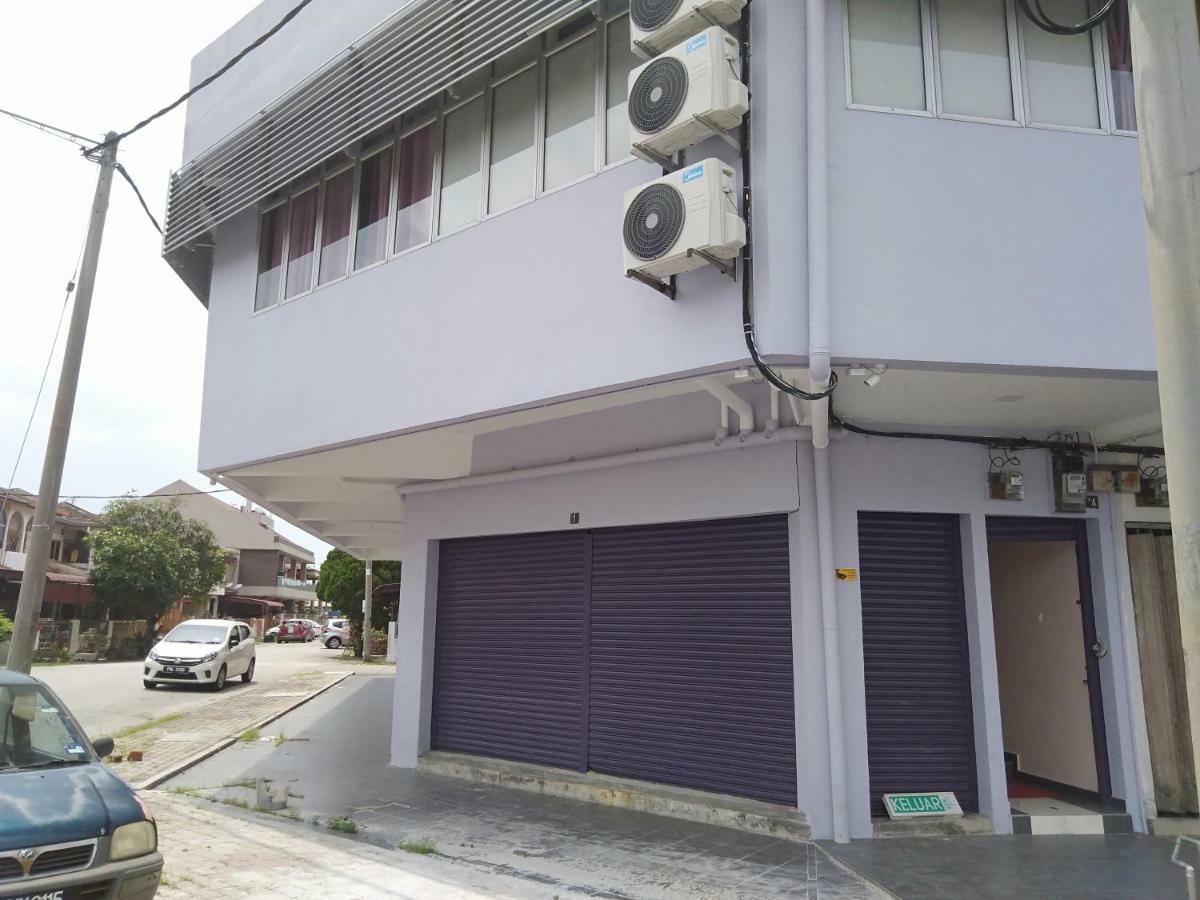 Purple Dream Home Teluk Panglima Garang Eksteriør billede