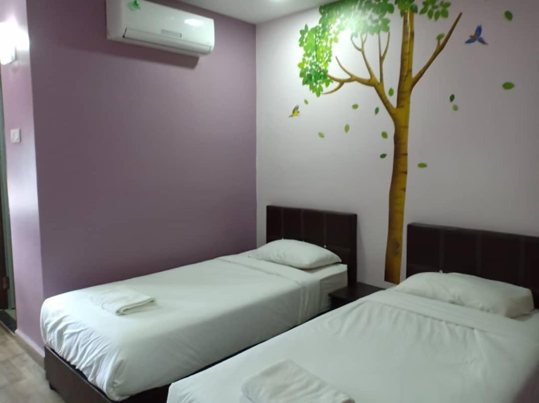 Purple Dream Home Teluk Panglima Garang Eksteriør billede